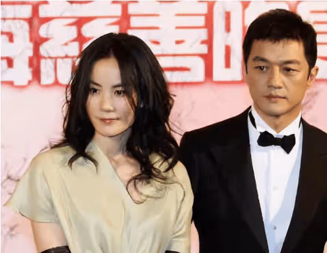 善惡終有報!離過兩次婚,54歲的王菲,終究到底是離不開他