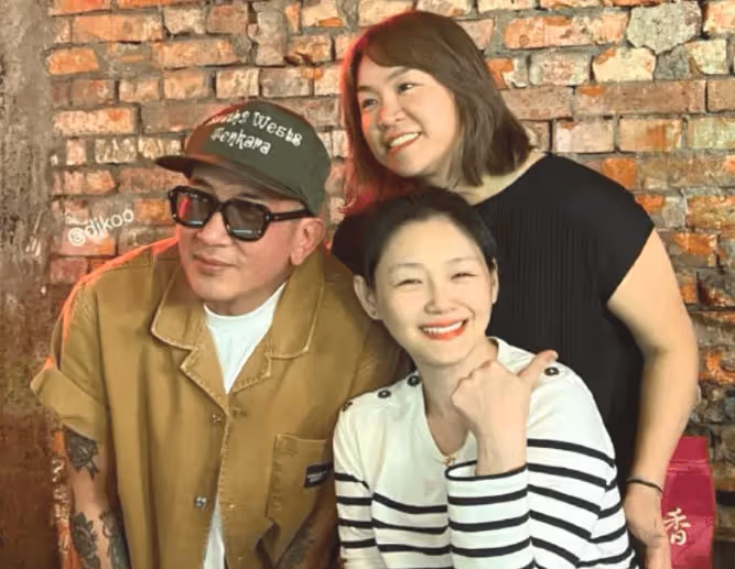具俊曄DJ秀寒酸,大S只去了慶功宴,小S熱舞助陣,十指緊扣秀恩愛