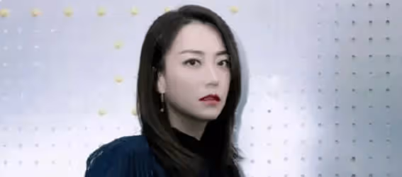 王菲怒了,張柏芝哭了,謝霆鋒心愛女子曝光,已未婚生女