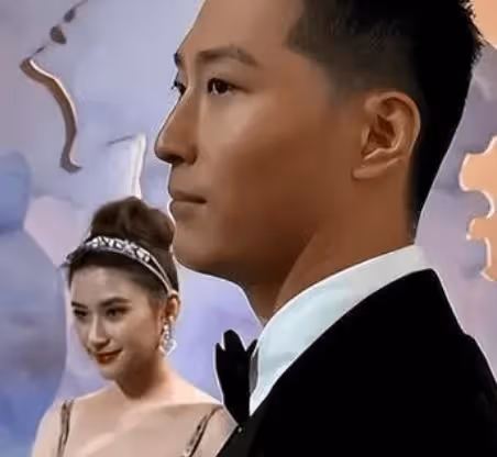 怪竇驍娶何超蓮目的不純,女方只給看不給用,把男人當猴耍