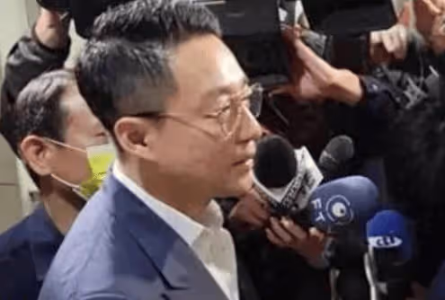 張蘭汪小菲母子新聞頻出,大S家族八卦不斷,兩方鬥智斗勇賺足關注