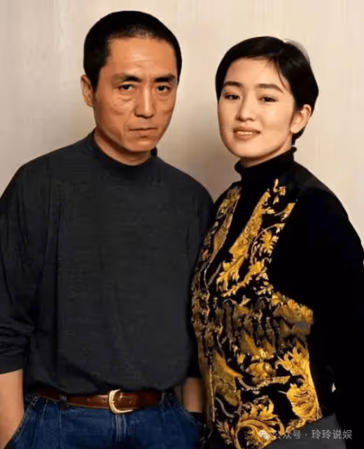 肖華 跟張藝謀離婚34年，他名利雙收家庭和睦，她過得怎樣？