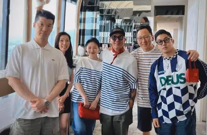 具俊曄宴請好友大S作陪，合體穿情侶裝，大S面相變化大，像S媽！