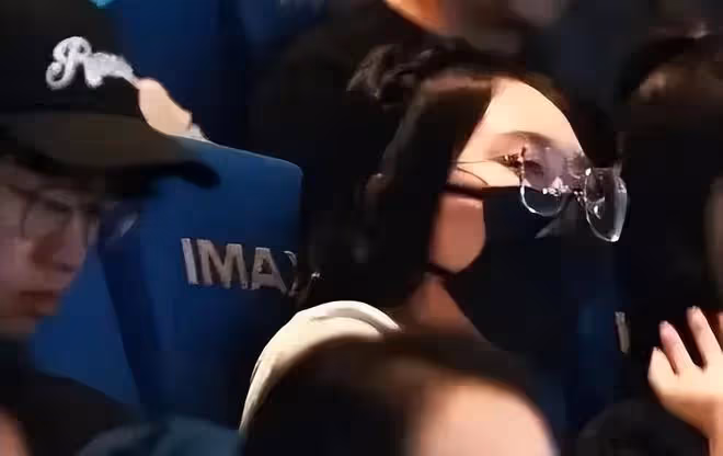 李雪琴太讓人意外了!暴瘦20斤,沒想到是因為一個重量級鍋蓋少年