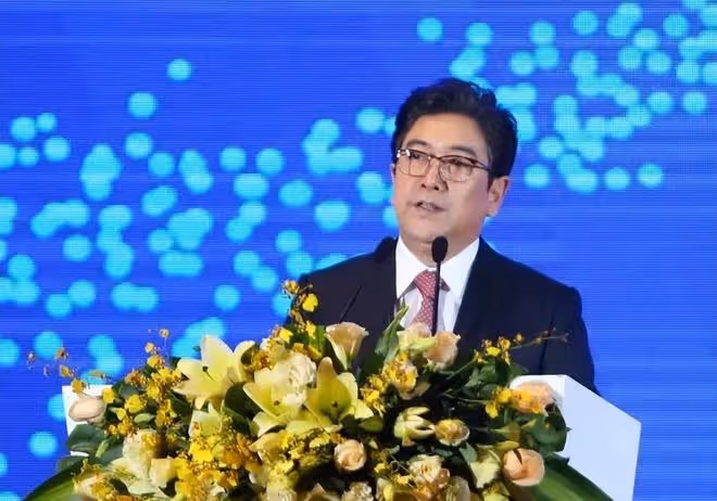 央視水均益:曾遭全網謾罵滾出主持界,如今退圈後的生活咋樣?