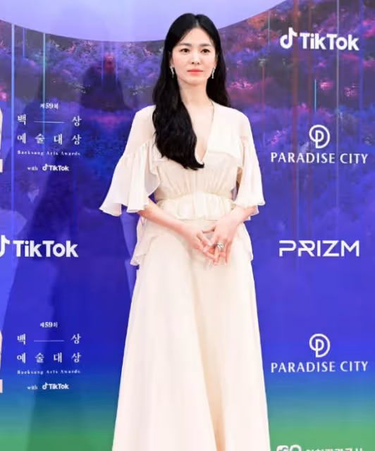 宋仲基宋慧喬將同框出席百想，離婚5年後，他們實現首度同台