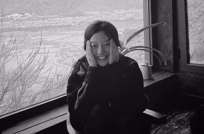 趙姓「小燕子」現身北京，疑似和王菲見面，發動態後又快速刪除
