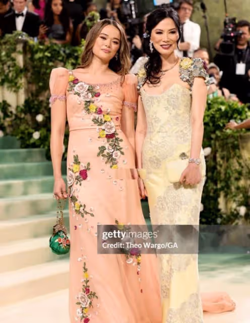 2024MetGala紅毯：贊達亞搶眼吸睛，Jennie和鄧文迪母女搶鏡