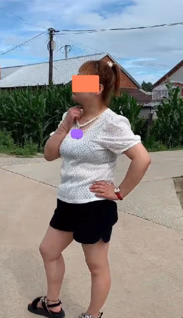男子勸女友不要和男閨蜜去旅遊,女友:有人請我去玩,是我的本事