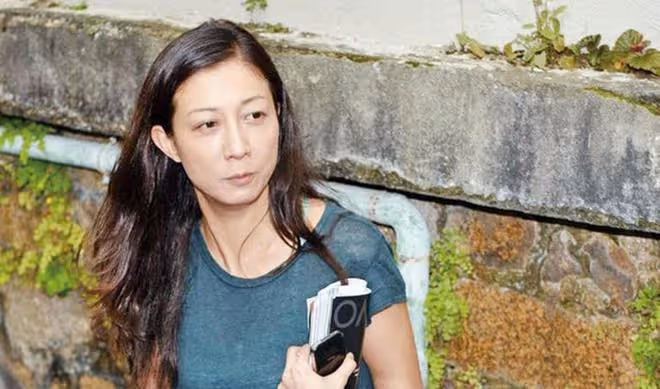 吳綺莉價值1500萬的豪宅雜草叢生,女兒離開後她無心打掃!