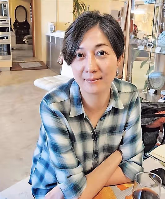 吳綺莉價值1500萬的豪宅雜草叢生,女兒離開後她無心打掃!