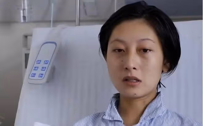 上海一母親捨命生子,去世後丈夫快速再婚,男子:孩子喜歡新媽媽