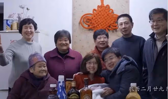 上海一母親捨命生子,去世後丈夫快速再婚,男子:孩子喜歡新媽媽