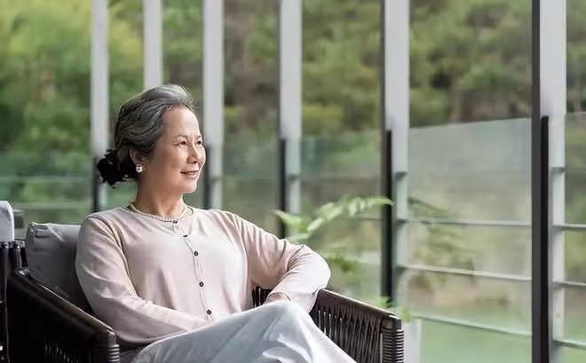 55歲阿姨相親一見鍾情,當晚同居,第二天起床還不知道對方名字!