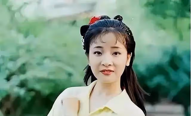 著名演員陳小藝:我雖緋聞不斷,但我永遠都不會辜負坐輪椅的丈夫
