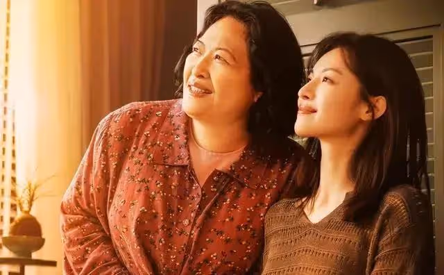 著名演員陳小藝:我雖緋聞不斷,但我永遠都不會辜負坐輪椅的丈夫