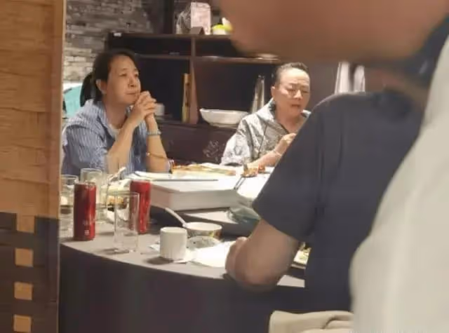 著名演員陳小藝:我雖緋聞不斷,但我永遠都不會辜負坐輪椅的丈夫