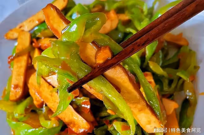手殘黨福音來了,深扒辣椒炒香乾的簡單做法,低脂解饞,嘎嘎好吃