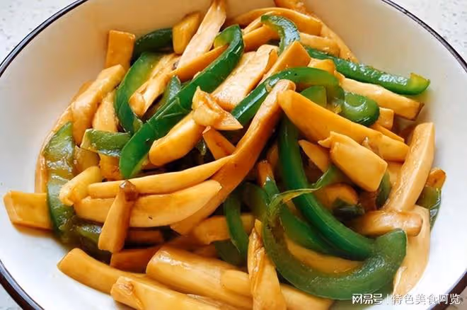 瘦身愛好者的福音,深扒青椒炒杏鮑菇的解饞做法,簡單下飯又營養