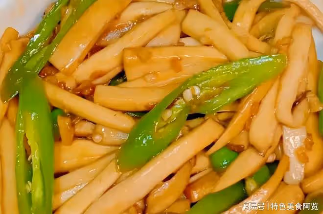 瘦身愛好者的福音，深扒青椒炒杏鮑菇的解饞做法，簡單下飯又營養