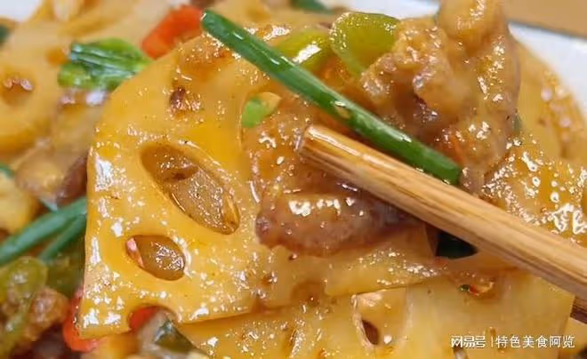 挖到寶了,這款蓮藕炒肉片太下飯,嫩鮮解饞,味美下飯的家常菜