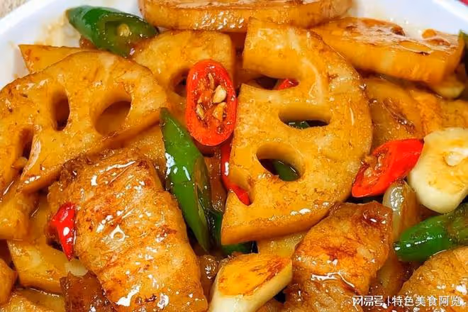挖到寶了,這款蓮藕炒肉片太下飯,嫩鮮解饞,味美下飯的家常菜