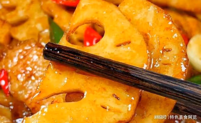 挖到寶了，這款蓮藕炒肉片太下飯，嫩鮮解饞，味美下飯的家常菜