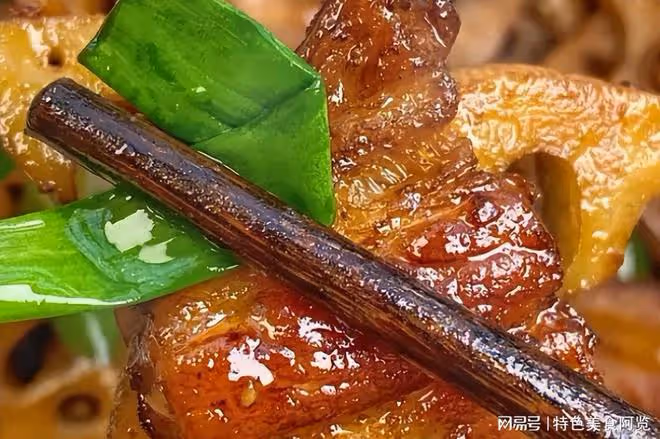 挖到寶了，這款蓮藕炒肉片太下飯，嫩鮮解饞，味美下飯的家常菜
