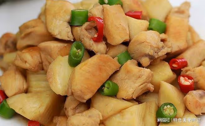 雞肉絕絕子的下飯吃法,搭配鮮酸炒一炒,嫩鮮解饞,味道嘎嘎好吃