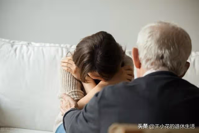 幾年不來往的孫子突然回來：我要用您的房結婚，您去養老院吧!