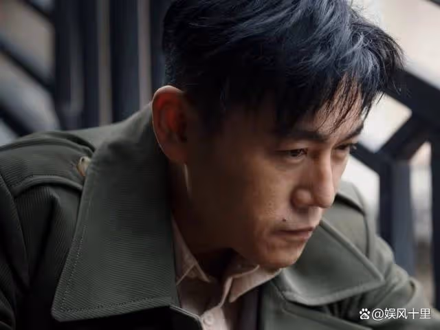 《哈爾濱1944》內鬼就藏在卓文身邊，看似不起眼，卻在扮豬吃老虎