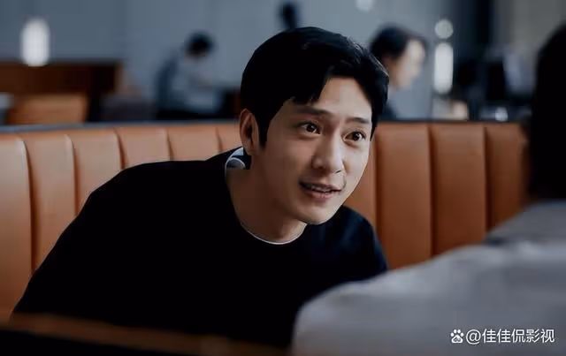 新生：何珊揭露費可騙局一夜成名，看似贏家實則成為了另一個費可