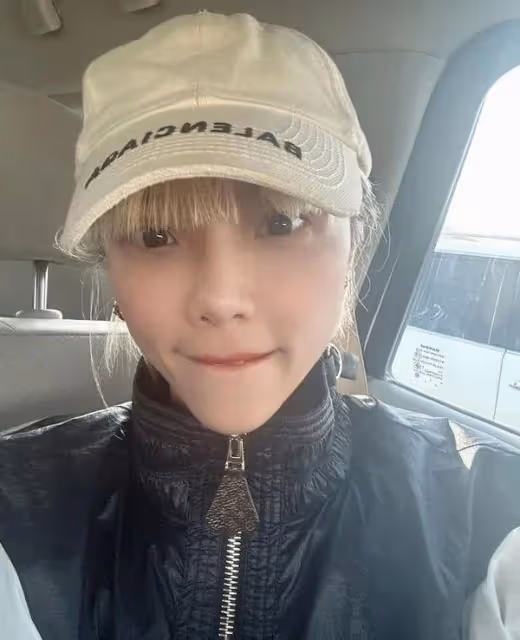 香港女歌手離婚後暴瘦疑患厭食症，曬素顏照澄清沒P圖，上TVB節目被批