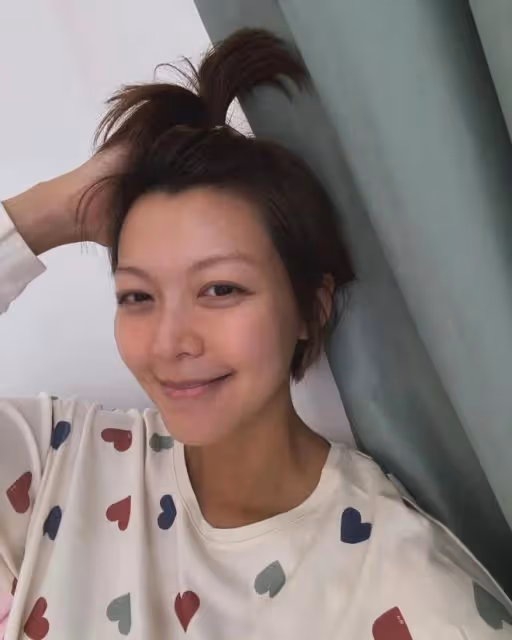 擔心！TVB男星太太患乳腺炎，發高燒看急症：情況嚴重恐要開乳頭放膿