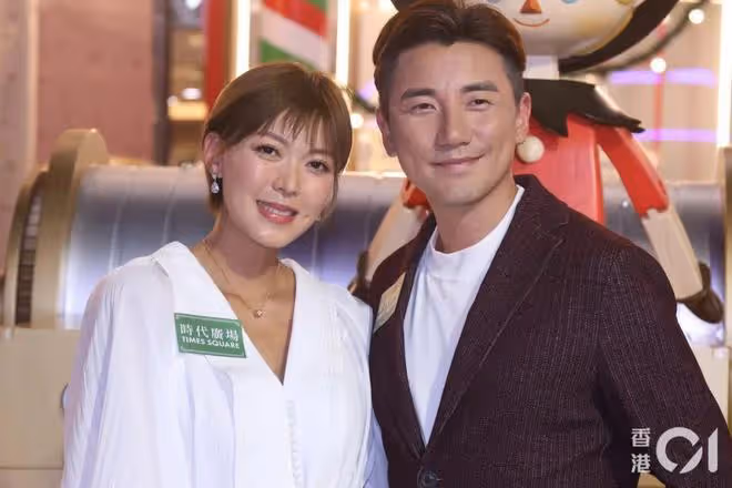 擔心！TVB男星太太患乳腺炎，發高燒看急症：情況嚴重恐要開乳頭放膿