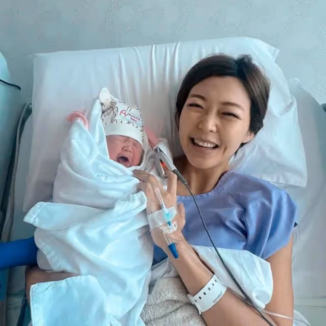 擔心！TVB男星太太患乳腺炎，發高燒看急症：情況嚴重恐要開乳頭放膿
