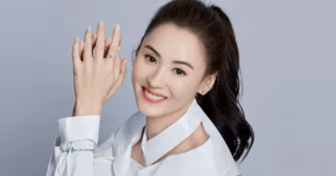 王菲被曝又懷孕了卻被公公拒之門外！張柏芝四字回應霸氣外露！