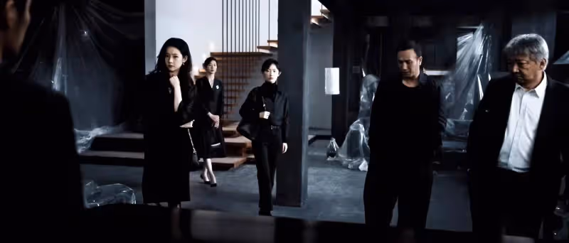 《新生》和《生活在別的我》各看3集,一個已棄,一個看上癮