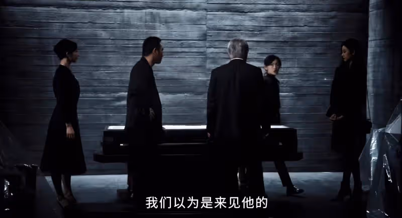 《新生》和《生活在別的我》各看3集,一個已棄,一個看上癮