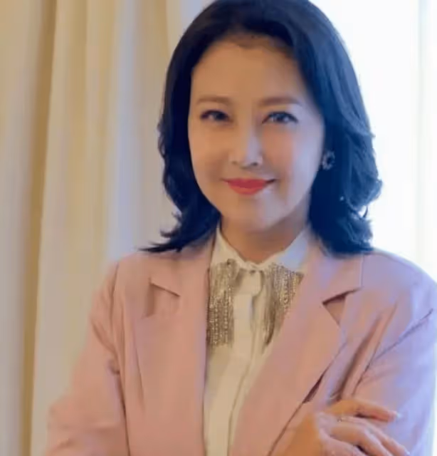 周海媚去世6個月,母親死守女兒宅邸,唯一願望在另一個世界,母女再次相見