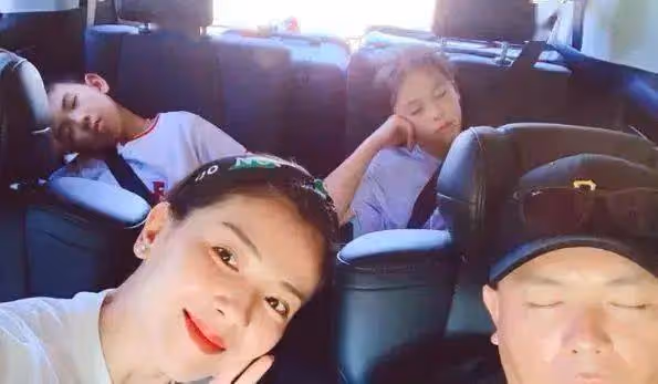 有一種「偏心」叫劉濤子女!上帝吻了兒子的臉,卻沒給女兒留扇窗