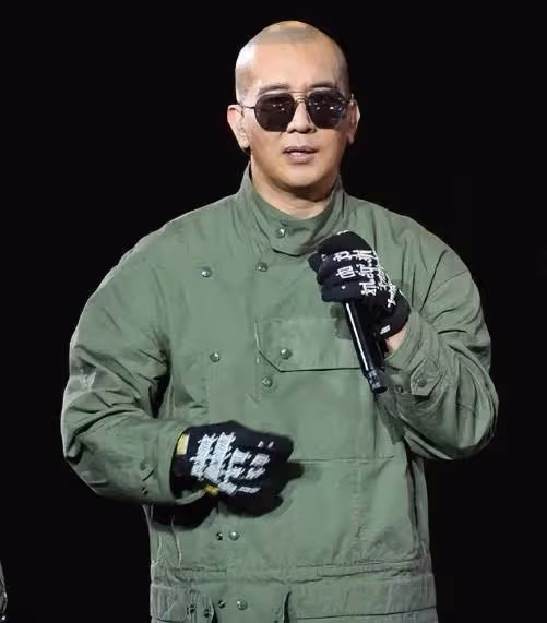 具俊曄大S再次惹禍,演唱會遮羞布遭網友揭開,小S遭嘲諷連累