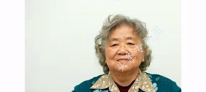 飯桌上商量婚事,男友讓未婚先孕的我去結帳,母親一巴掌把我打醒