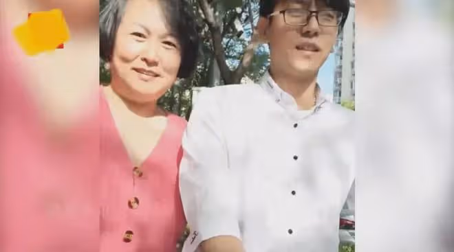 83年女子生娃被當奶奶,老公不嫌棄心態超好,網友:真的像兩代人