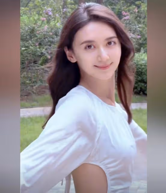 高亞麟被曝出軌強姦女演員，小三長相甜美，《家有兒女》恐將下架