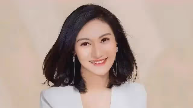 美女主持人梁藝：5分鐘全身癱瘓，如今43歲仍未婚，餘生怎麼過？