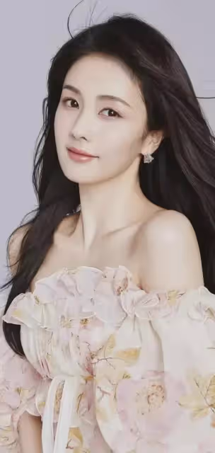 膚白貌美的白鹿:白鹿的美麗外貌和白皙膚色,令人羨慕的時尚女神