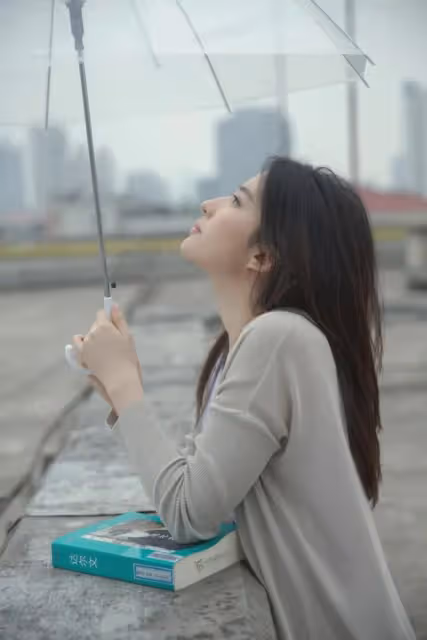 劉亦菲傘下之美,更加迷人