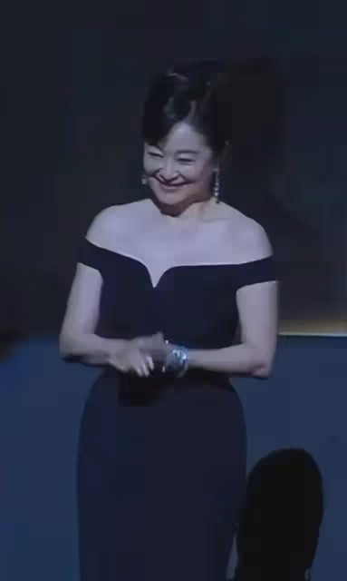 68歲林青霞驚艷亮相,再現女神風采