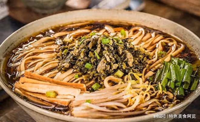 雪菜肉絲麵坦白局,這麼做爽滑又飽腹,保姆級教程,解饞又味美